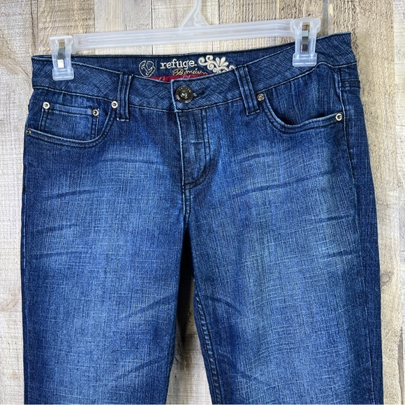 Refuge Premium Size 11 Dark Blue Wash Jeans Lo Rise w/5 Pockets & Belt Loops - Picture 3 of 15